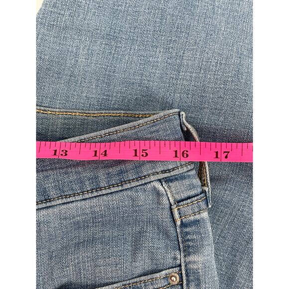 Levi 315 Shaping Bootcut Women’s Size 30 - Picture 5 of 9